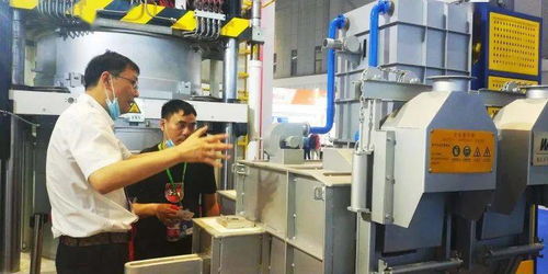 萬豐科技攜多款重磅產(chǎn)品亮相，探索鑄造智能裝備領(lǐng)域新解決方案